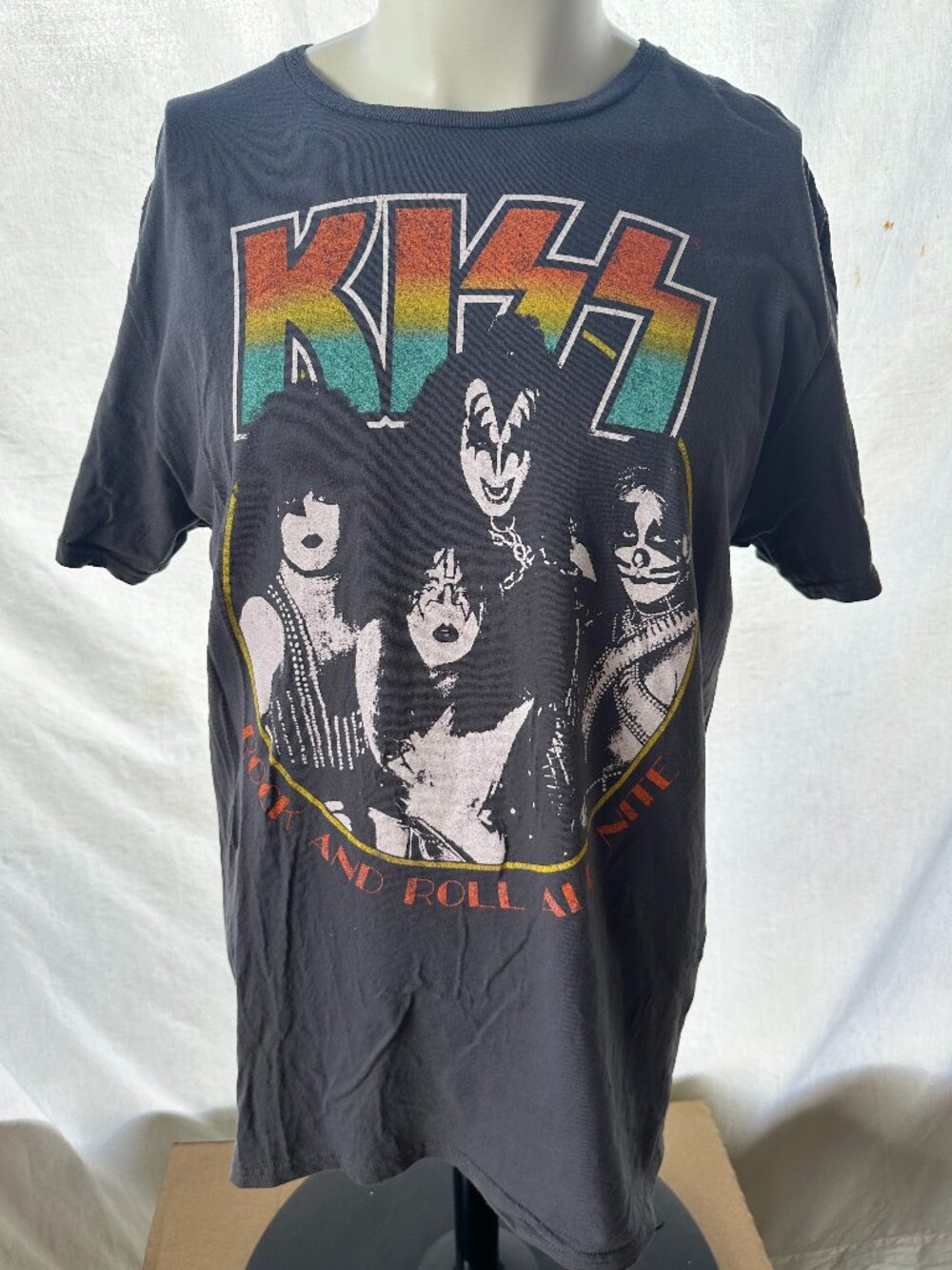 KISS Rock and Roll All Night Men's Gray Shirt Large Gene Simmons Paul Stanley Ac